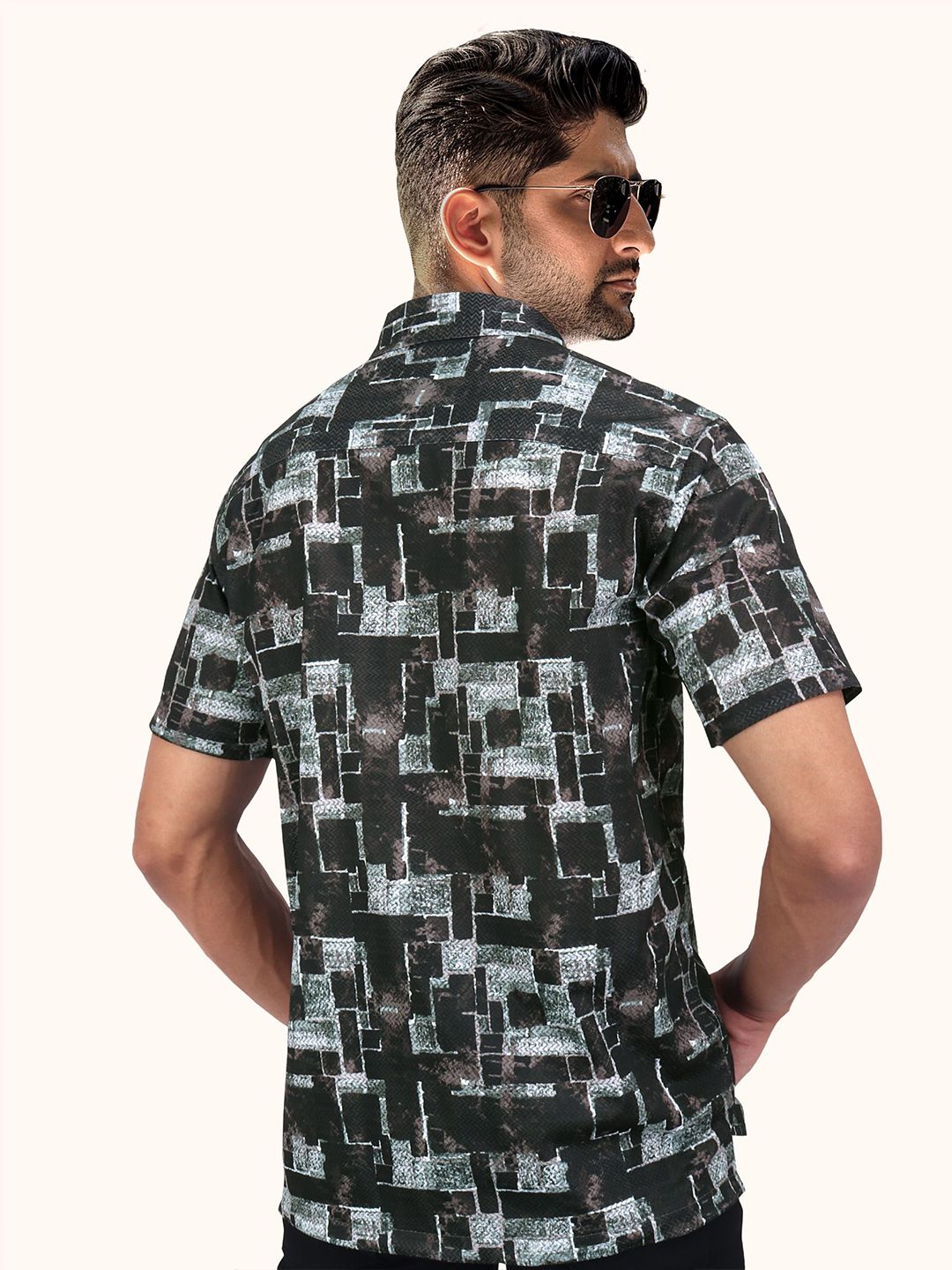 Abstract Printed Spread Collar Casual Smart Fit Shirt - Image 4