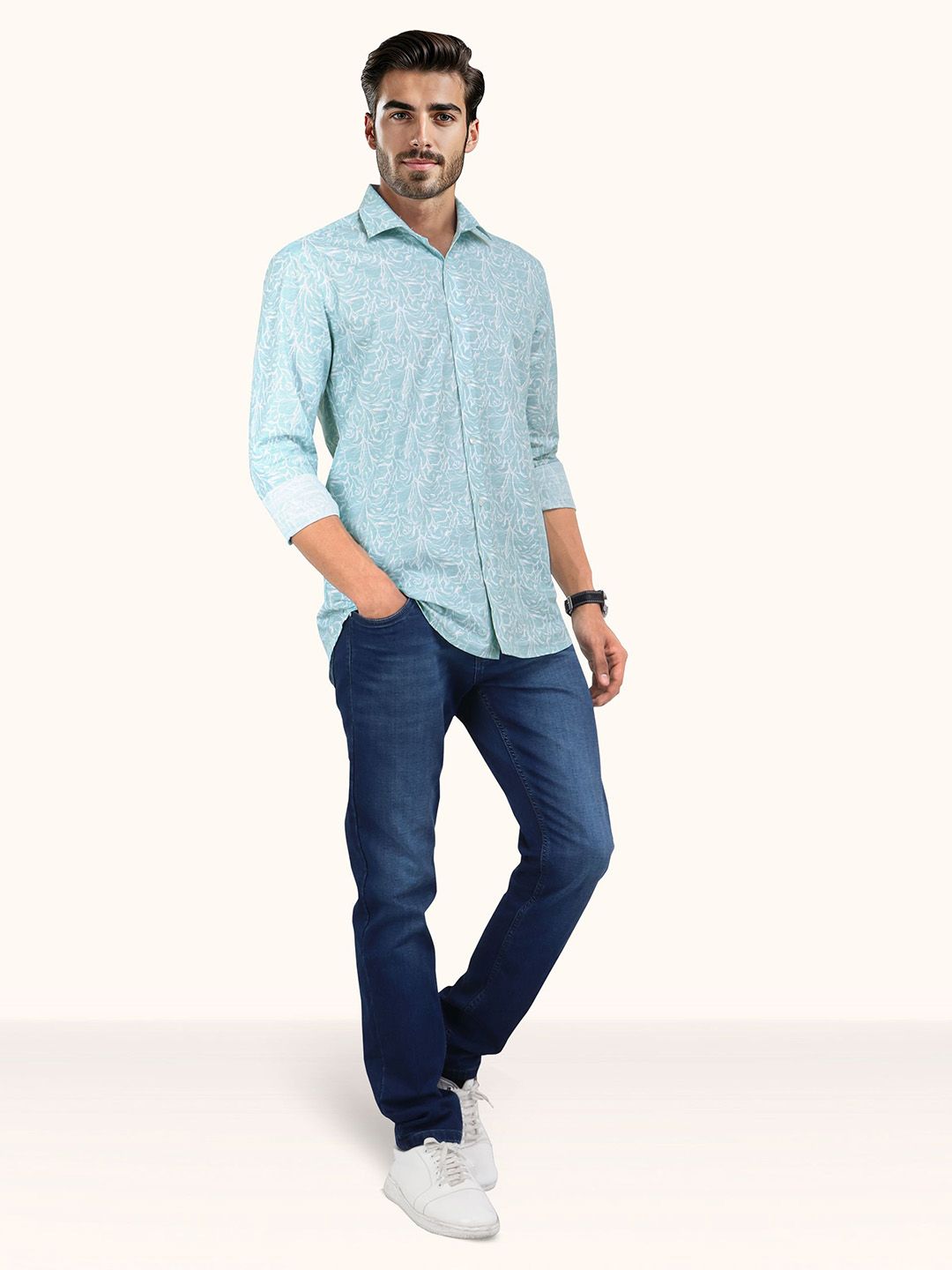 Men Slim Fit Floral Printed Casual Shirt